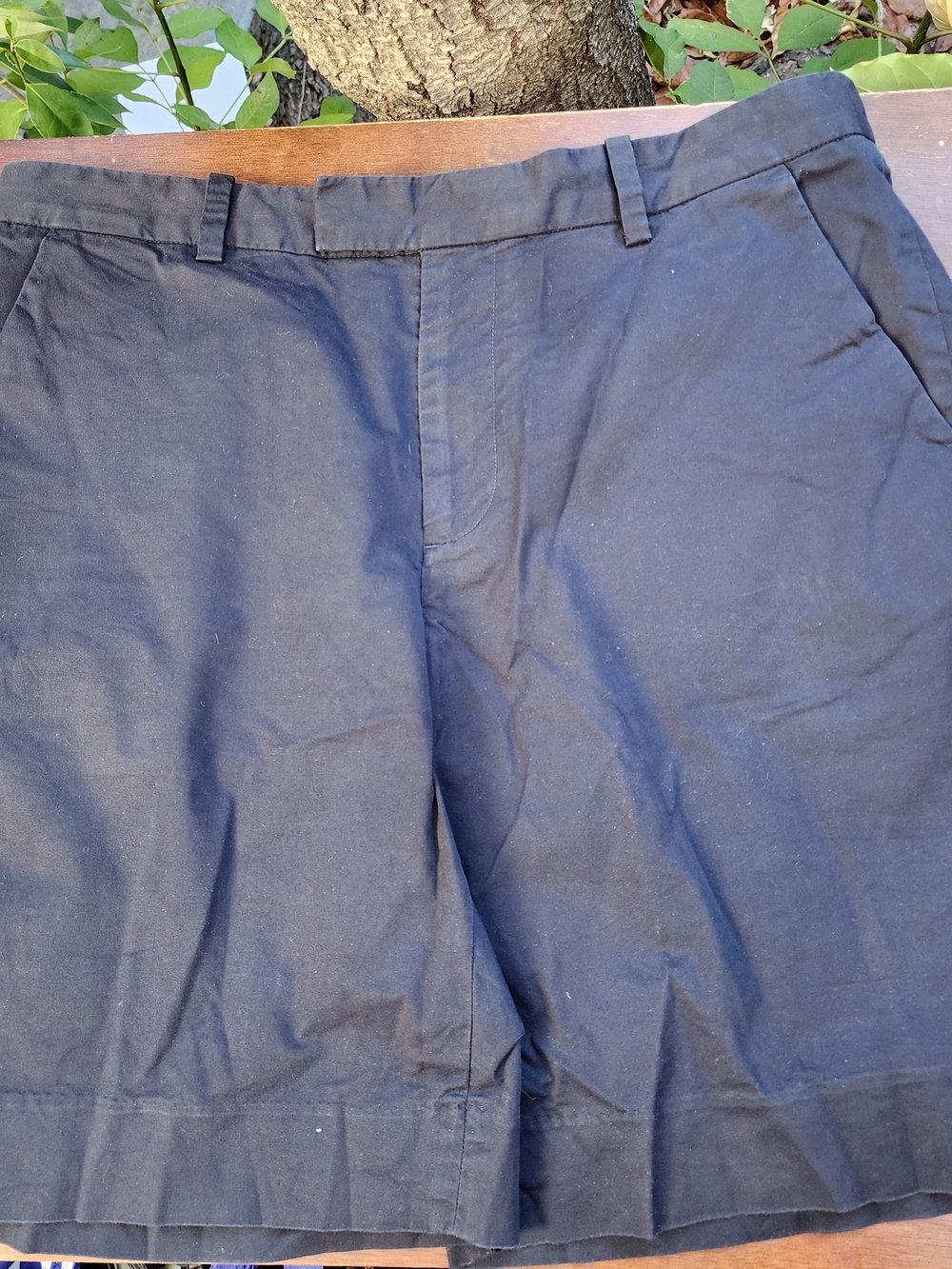 Vince Men's Classic Black Chino Shorts Flat Front [Lg]